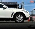 Белый Инфинити QX70, объемом двигателя 2.99 л и пробегом 110 тыс. км за 17999 $, фото 5 на Automoto.ua