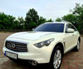Белый Инфинити QX70, объемом двигателя 3 л и пробегом 133 тыс. км за 20900 $, фото 1 на Automoto.ua