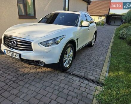 Белый Инфинити QX70, объемом двигателя 2.99 л и пробегом 110 тыс. км за 17999 $, фото 23 на Automoto.ua