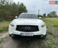 Белый Инфинити QX70, объемом двигателя 3.7 л и пробегом 168 тыс. км за 17400 $, фото 2 на Automoto.ua
