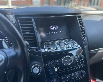 Білий Інфініті QX70, об'ємом двигуна 2.99 л та пробігом 166 тис. км за 23500 $, фото 9 на Automoto.ua