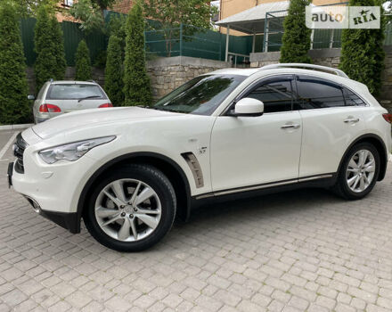 Білий Інфініті QX70, об'ємом двигуна 3.7 л та пробігом 94 тис. км за 25000 $, фото 9 на Automoto.ua