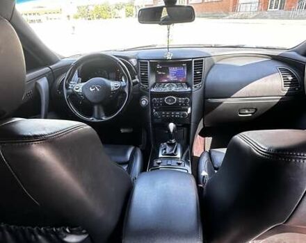 Білий Інфініті QX70, об'ємом двигуна 2.99 л та пробігом 166 тис. км за 23500 $, фото 11 на Automoto.ua