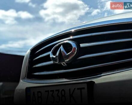 Белый Инфинити QX70, объемом двигателя 2.99 л и пробегом 110 тыс. км за 17999 $, фото 9 на Automoto.ua