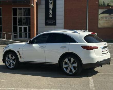 Білий Інфініті QX70, об'ємом двигуна 2.99 л та пробігом 166 тис. км за 23500 $, фото 4 на Automoto.ua