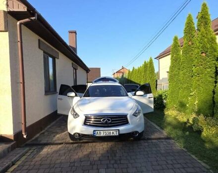 Белый Инфинити QX70, объемом двигателя 2.99 л и пробегом 110 тыс. км за 17999 $, фото 37 на Automoto.ua