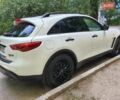 Белый Инфинити QX70, объемом двигателя 3.7 л и пробегом 70 тыс. км за 22700 $, фото 6 на Automoto.ua