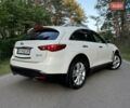 Білий Інфініті QX70, об'ємом двигуна 3.7 л та пробігом 175 тис. км за 14900 $, фото 10 на Automoto.ua