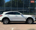 Белый Инфинити QX70, объемом двигателя 3.7 л и пробегом 145 тыс. км за 18900 $, фото 9 на Automoto.ua