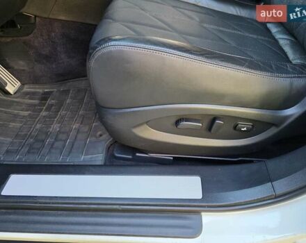 Белый Инфинити QX70, объемом двигателя 2.99 л и пробегом 110 тыс. км за 17999 $, фото 41 на Automoto.ua