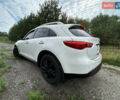 Белый Инфинити QX70, объемом двигателя 3.7 л и пробегом 168 тыс. км за 17400 $, фото 6 на Automoto.ua