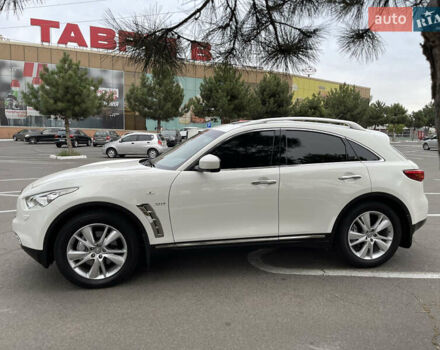 Белый Инфинити QX70, объемом двигателя 2.99 л и пробегом 128 тыс. км за 19800 $, фото 56 на Automoto.ua