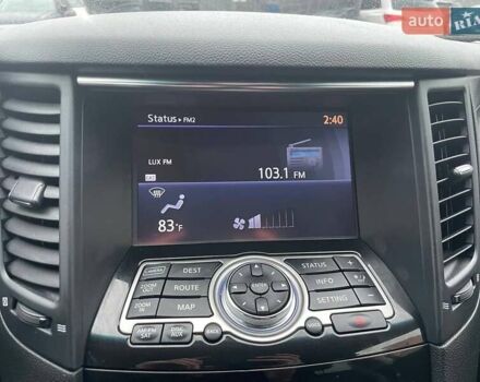 Белый Инфинити QX70, объемом двигателя 3.7 л и пробегом 84 тыс. км за 16990 $, фото 27 на Automoto.ua