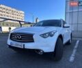 Белый Инфинити QX70, объемом двигателя 3 л и пробегом 192 тыс. км за 19042 $, фото 10 на Automoto.ua