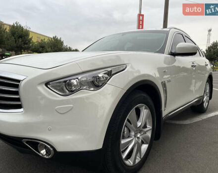 Белый Инфинити QX70, объемом двигателя 2.99 л и пробегом 128 тыс. км за 19800 $, фото 85 на Automoto.ua