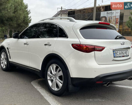 Белый Инфинити QX70, объемом двигателя 2.99 л и пробегом 128 тыс. км за 19800 $, фото 49 на Automoto.ua