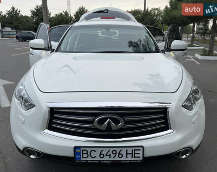Белый Инфинити QX70, объемом двигателя 2.99 л и пробегом 128 тыс. км за 19800 $, фото 23 на Automoto.ua