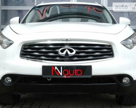 Білий Інфініті QX70, об'ємом двигуна 3.7 л та пробігом 49 тис. км за 16900 $, фото 2 на Automoto.ua