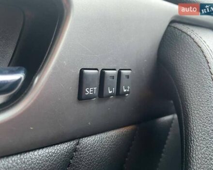 Белый Инфинити QX70, объемом двигателя 3.7 л и пробегом 84 тыс. км за 16990 $, фото 15 на Automoto.ua