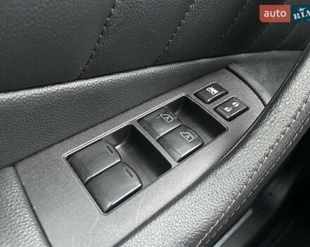 Белый Инфинити QX70, объемом двигателя 3.7 л и пробегом 84 тыс. км за 16990 $, фото 16 на Automoto.ua