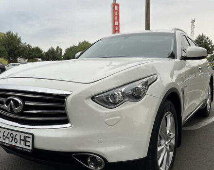 Белый Инфинити QX70, объемом двигателя 2.99 л и пробегом 128 тыс. км за 19800 $, фото 100 на Automoto.ua