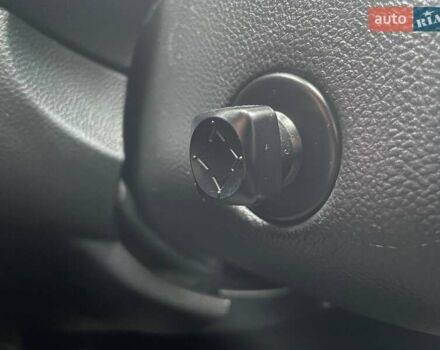 Белый Инфинити QX70, объемом двигателя 3.7 л и пробегом 84 тыс. км за 16990 $, фото 20 на Automoto.ua