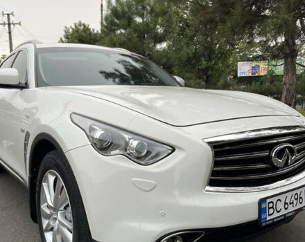 Белый Инфинити QX70, объемом двигателя 2.99 л и пробегом 128 тыс. км за 19800 $, фото 94 на Automoto.ua