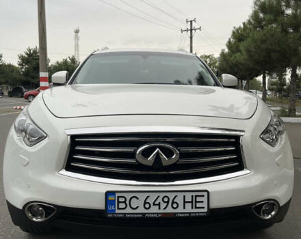 Белый Инфинити QX70, объемом двигателя 2.99 л и пробегом 128 тыс. км за 19800 $, фото 101 на Automoto.ua