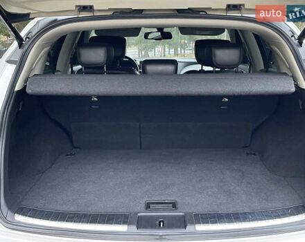 Белый Инфинити QX70, объемом двигателя 2.99 л и пробегом 128 тыс. км за 19800 $, фото 106 на Automoto.ua