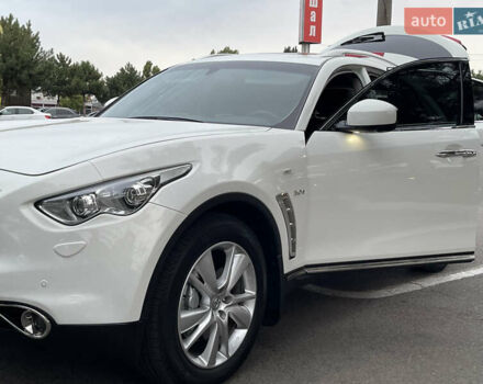 Белый Инфинити QX70, объемом двигателя 2.99 л и пробегом 128 тыс. км за 19800 $, фото 37 на Automoto.ua