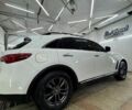 Білий Інфініті QX70, об'ємом двигуна 3.7 л та пробігом 170 тис. км за 21300 $, фото 3 на Automoto.ua