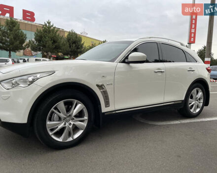 Белый Инфинити QX70, объемом двигателя 2.99 л и пробегом 128 тыс. км за 19800 $, фото 65 на Automoto.ua