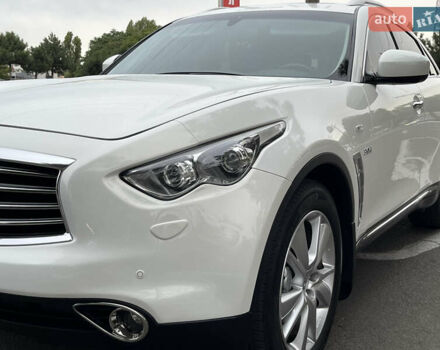 Белый Инфинити QX70, объемом двигателя 2.99 л и пробегом 128 тыс. км за 19800 $, фото 38 на Automoto.ua