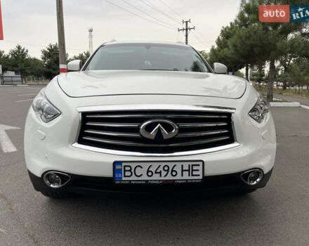 Белый Инфинити QX70, объемом двигателя 2.99 л и пробегом 128 тыс. км за 19800 $, фото 90 на Automoto.ua