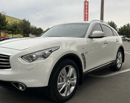 Белый Инфинити QX70, объемом двигателя 2.99 л и пробегом 128 тыс. км за 19800 $, фото 99 на Automoto.ua