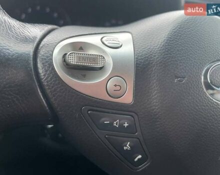 Белый Инфинити QX70, объемом двигателя 3.7 л и пробегом 84 тыс. км за 16990 $, фото 24 на Automoto.ua