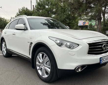 Белый Инфинити QX70, объемом двигателя 2.99 л и пробегом 128 тыс. км за 19800 $, фото 97 на Automoto.ua