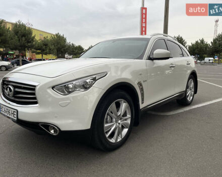 Белый Инфинити QX70, объемом двигателя 2.99 л и пробегом 128 тыс. км за 19800 $, фото 82 на Automoto.ua