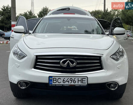 Белый Инфинити QX70, объемом двигателя 2.99 л и пробегом 128 тыс. км за 19800 $, фото 19 на Automoto.ua