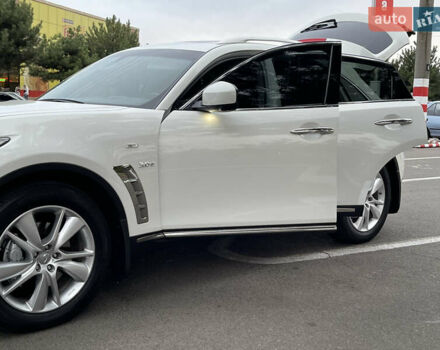 Белый Инфинити QX70, объемом двигателя 2.99 л и пробегом 128 тыс. км за 19800 $, фото 36 на Automoto.ua