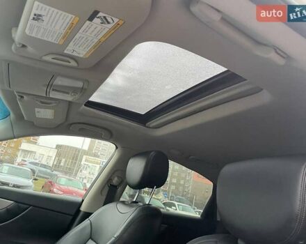 Белый Инфинити QX70, объемом двигателя 3.7 л и пробегом 84 тыс. км за 16990 $, фото 32 на Automoto.ua