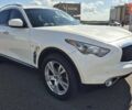 Белый Инфинити QX70, объемом двигателя 3.7 л и пробегом 157 тыс. км за 22500 $, фото 12 на Automoto.ua