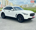 Белый Инфинити QX70, объемом двигателя 3.7 л и пробегом 200 тыс. км за 16800 $, фото 18 на Automoto.ua