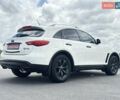 Белый Инфинити QX70, объемом двигателя 3.7 л и пробегом 200 тыс. км за 16800 $, фото 16 на Automoto.ua
