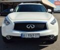 Белый Инфинити QX70, объемом двигателя 3.7 л и пробегом 157 тыс. км за 22500 $, фото 11 на Automoto.ua