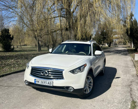 Білий Інфініті QX70, об'ємом двигуна 3.7 л та пробігом 88 тис. км за 20900 $, фото 5 на Automoto.ua