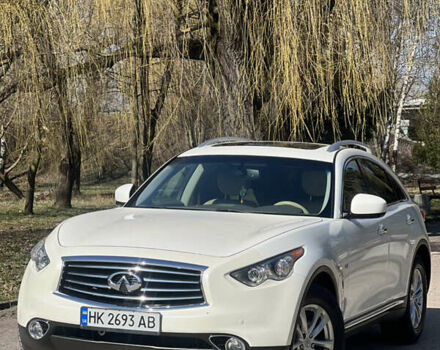 Білий Інфініті QX70, об'ємом двигуна 3.7 л та пробігом 88 тис. км за 20900 $, фото 7 на Automoto.ua