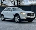 Белый Инфинити QX70, объемом двигателя 3.7 л и пробегом 129 тыс. км за 21000 $, фото 8 на Automoto.ua