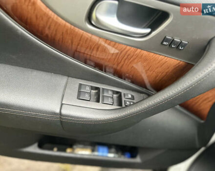 Белый Инфинити QX70, объемом двигателя 3.7 л и пробегом 55 тыс. км за 23500 $, фото 7 на Automoto.ua