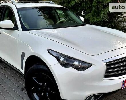 Білий Інфініті QX70, об'ємом двигуна 3.7 л та пробігом 108 тис. км за 19990 $, фото 5 на Automoto.ua